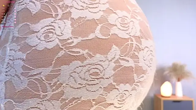 Snapshot of LollaStich chatting on September 19, 2025, 8:16 am LollaStich online show from September 19, 2025, 8:16 am