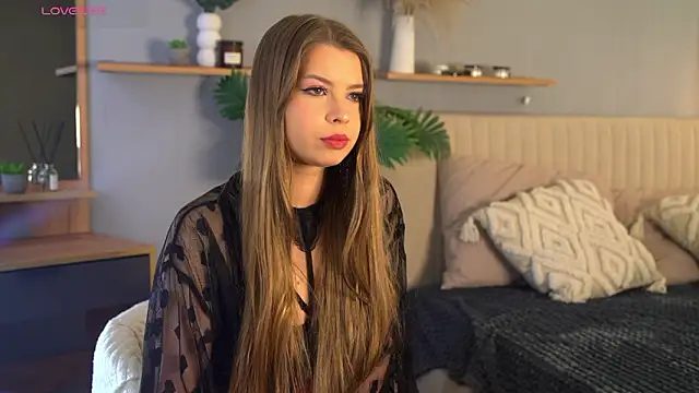 Snapshot of LollaStich chatting on February 25, 2026, 8:13 am LollaStich online show from February 25, 2026, 8:13 am