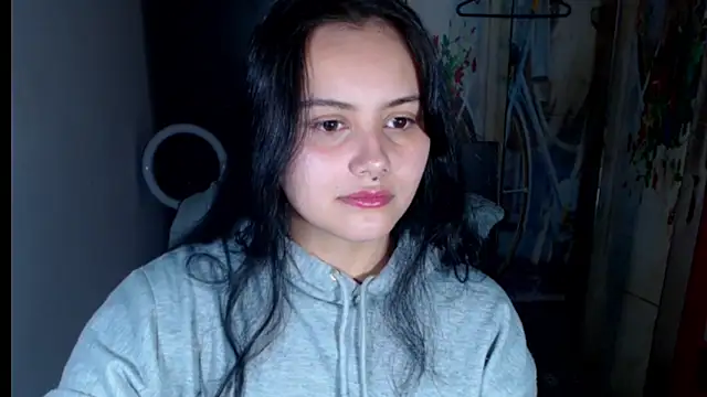 Snapshot of crazy_daniela chatting on October 31, 2025, 8:43 pm crazy daniela online show from October 31, 2025, 8:43 pm