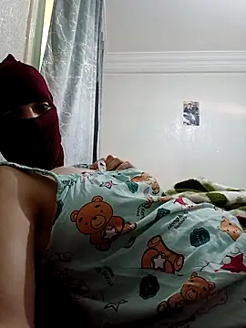 Snapshot of Ahalm chatting on October 19, 2025, 12:06 pm Ahalm online show from October 19, 2025, 12:06 pm