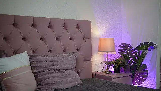 NataliaZen online show from October 4, 2025, 7:12 pm