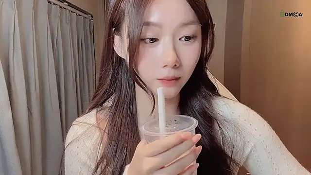 Makinghappymyself  online show from November 25, 2025, 1:11 pm