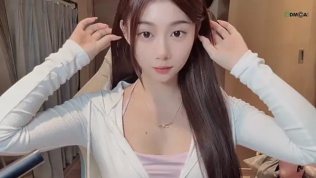 Makinghappymyself  online show from February 8, 2026, 3:43 am