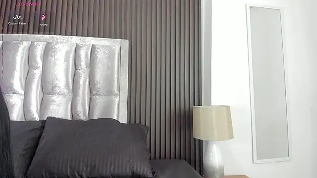 Zahra milks online show from March 8, 2026, 1:15 pm