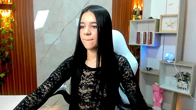 MeganLara online show from September 10, 2025, 7:14 pm
