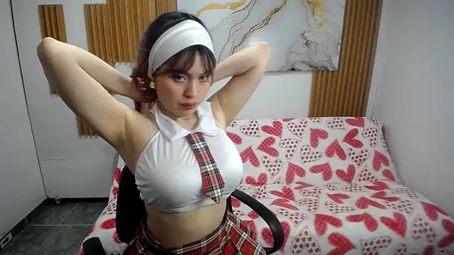 Snapshot of issa_voss chatting on September 15, 2025, 2:17 pm issa voss online show from September 15, 2025, 2:17 pm