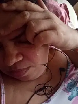 Snapshot of Ravena2290 chatting on February 21, 2026, 8:43 pm Ravena2290 online show from February 21, 2026, 8:43 pm