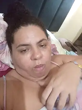 Snapshot of Ravena2290 chatting on February 24, 2026, 4:05 pm Ravena2290 online show from February 24, 2026, 4:05 pm