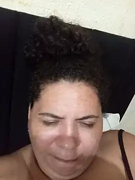 Snapshot of Ravena2290 chatting on February 27, 2026, 1:05 am Ravena2290 online show from February 27, 2026, 1:05 am