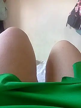 Snapshot of Ravena2290 chatting on March 8, 2026, 3:27 pm Ravena2290 online show from March 8, 2026, 3:27 pm