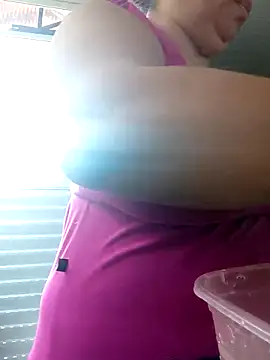 Snapshot of Ravena2290 chatting on April 1, 2026, 3:09 pm Ravena2290 online show from April 1, 2026, 3:09 pm