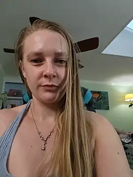 Snapshot of _Karizma_ chatting on October 30, 2025, 11:44 am Karizma online show from October 30, 2025, 11:44 am