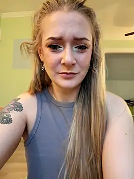 Snapshot of _Karizma_ chatting on December 20, 2025, 12:45 pm Karizma online show from December 20, 2025, 12:45 pm