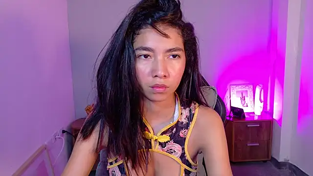 luna roja25 online show from March 17, 2026, 12:30 pm