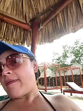 sophie lopez1 online show from March 25, 2026, 9:54 pm