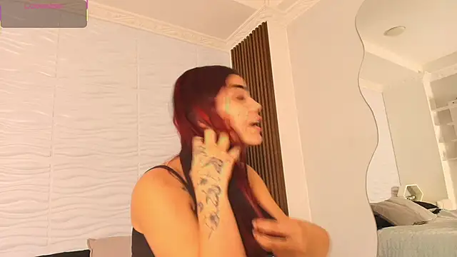 Snapshot of KimberlyLoren chatting on October 3, 2025, 4:09 am KimberlyLoren online show from October 3, 2025, 4:09 am