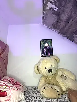 Snapshot of Melody_rouxxx chatting on December 19, 2025, 12:06 am Melody rouxxx online show from December 19, 2025, 12:06 am