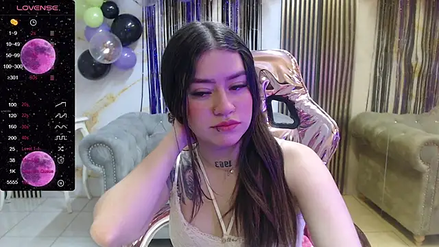 Snapshot of ivy_lodge_s chatting on October 26, 2025, 1:06 pm ivy lodge s online show from October 26, 2025, 1:06 pm