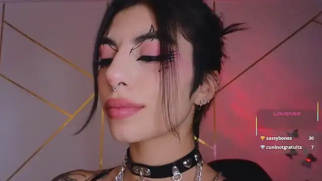 Snapshot of Hollyxx_ chatting on November 13, 2025, 1:59 am Hollyxx online show from November 13, 2025, 1:59 am