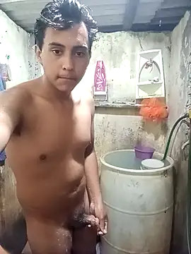 Snapshot of lalop221 chatting on October 22, 2025, 5:30 am lalop221 online show from October 22, 2025, 5:30 am