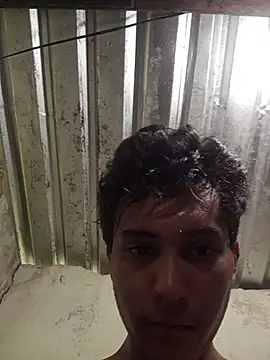 Snapshot of lalop221 chatting on October 23, 2025, 10:30 pm lalop221 online show from October 23, 2025, 10:30 pm