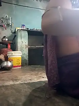 gulapi-gulistan180 online show from September 22, 2025, 5:09 am