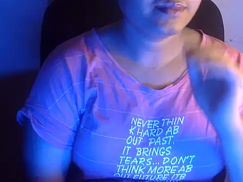 Snapshot of Aanya_Hazel chatting on September 12, 2025, 9:48 pm Aanya Hazel online show from September 12, 2025, 9:48 pm