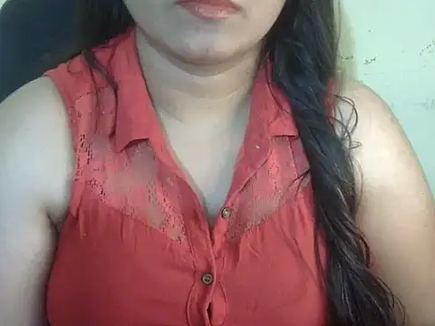 Snapshot of Aanya_Hazel chatting on October 26, 2025, 7:42 pm Aanya Hazel online show from October 26, 2025, 7:42 pm