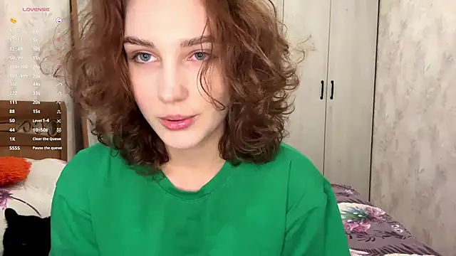 Snapshot of lady_linaa chatting on October 25, 2025, 6:13 pm lady linaa online show from October 25, 2025, 6:13 pm