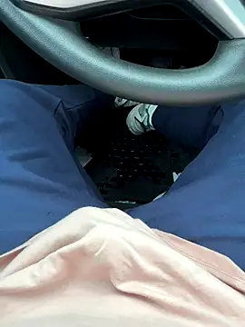 Snapshot of camboys_poyraz chatting on October 7, 2025, 11:40 am camboys poyraz online show from October 7, 2025, 11:40 am