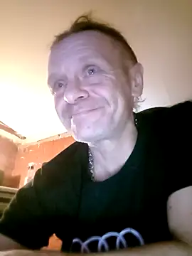 Kuba Gd online show from October 2, 2025, 10:39 pm