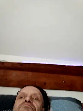 Snapshot of Kuba_Gd chatting on April 20, 2026, 8:28 am Kuba Gd online show from April 20, 2026, 8:28 am