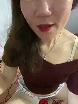 Pyy07 online show from November 10, 2025, 12:37 pm