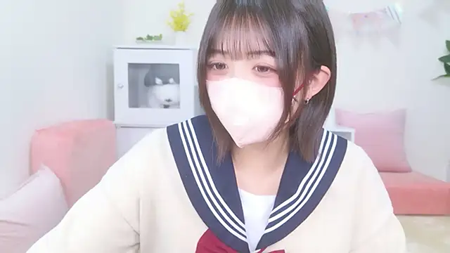 Hinata Sun online show from October 25, 2025, 1:40 pm