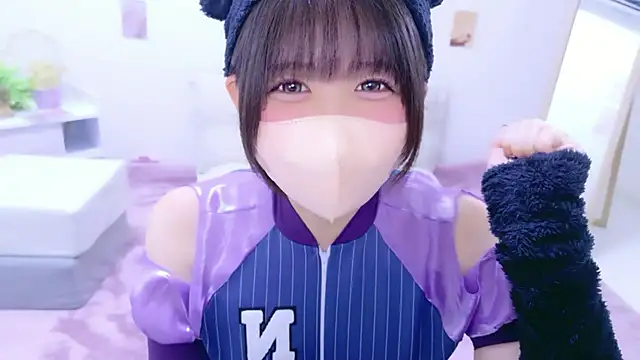 Snapshot of Hinata_Sun chatting on May 20, 2026, 11:27 am Hinata Sun online show from May 20, 2026, 11:27 am