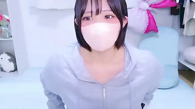 Hinata Sun online show from June 24, 2026, 11:53 am