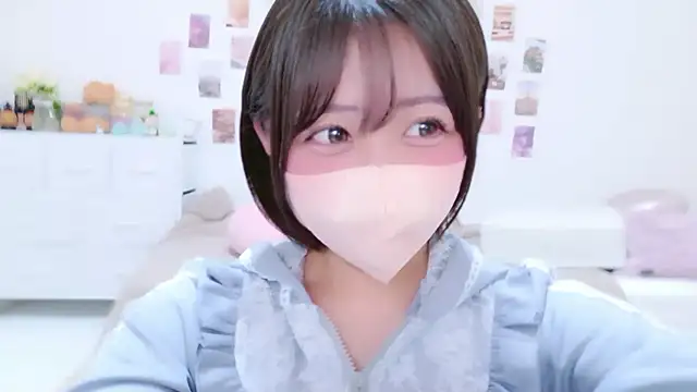 Hinata Sun online show from June 25, 2026, 12:09 pm