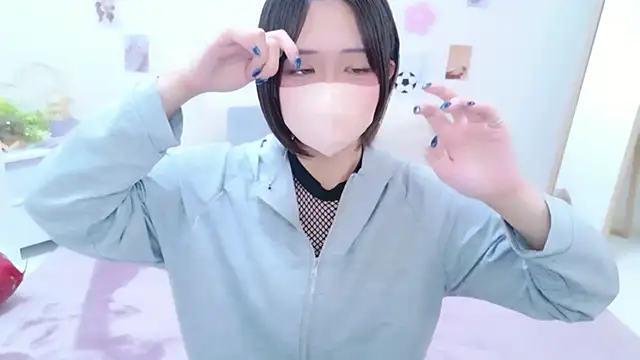 Hinata Sun online show from June 27, 2026, 12:22 pm