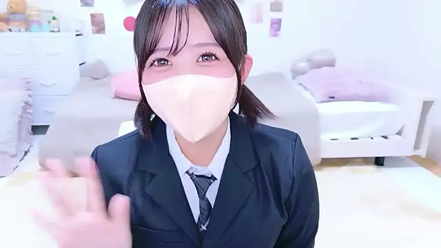 Hinata Sun online show from July 7, 2026, 11:58 am