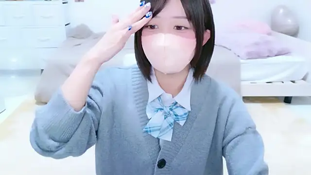 Hinata Sun online show from August 1, 2026, 5:34 pm