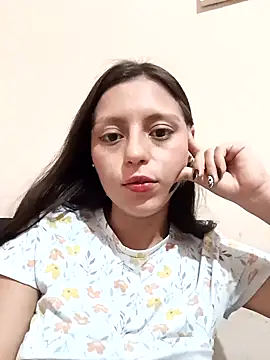 Snapshot of Lahila_ chatting on October 25, 2025, 12:40 am Lahila  online show from October 25, 2025, 12:40 am