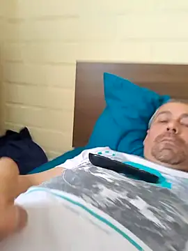 DjArroyo 01 online show from September 24, 2025, 6:22 pm