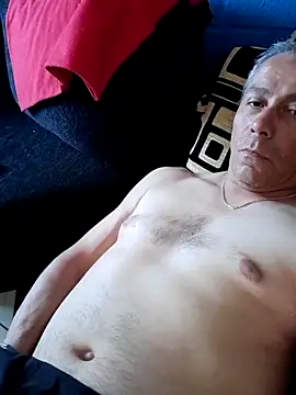 DjArroyo 01 online show from October 14, 2025, 7:36 pm