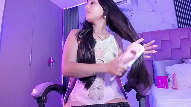 Laly Cherry  online show from September 24, 2025, 12:30 pm