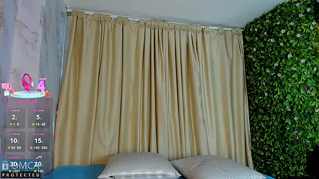 Snapshot of Kiara_Zahiri__ chatting on September 20, 2025, 11:11 am Kiara Zahiri online show from September 20, 2025, 11:11 am