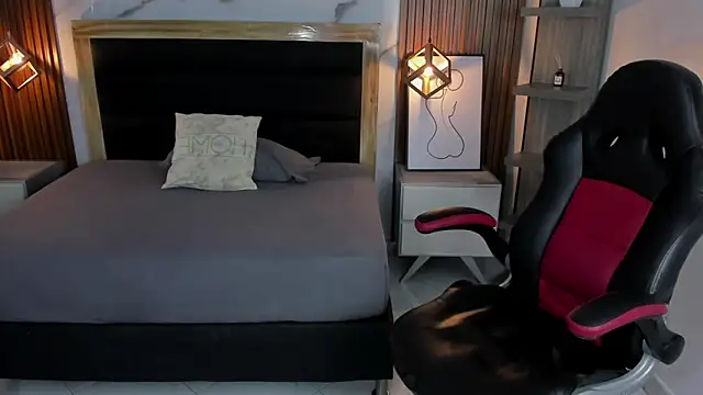 CHRISTY TEIGEN4 online show from January 11, 2026, 12:54 pm