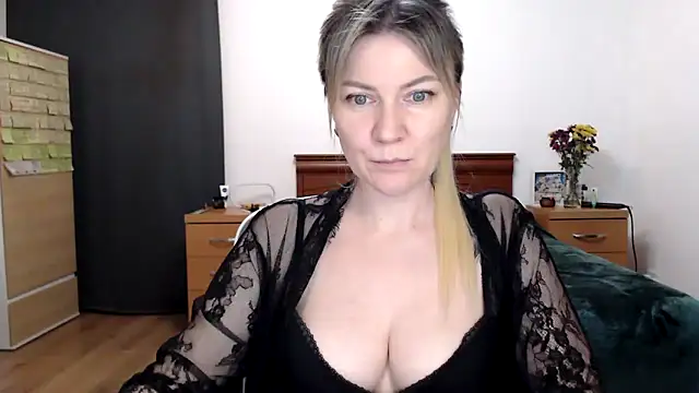 ParadiseAlina online show from November 6, 2025, 8:21 pm