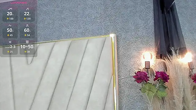 AlyssAlvarado online show from September 10, 2025, 9:37 pm