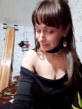 Lietta  online show from December 15, 2025, 7:51 pm