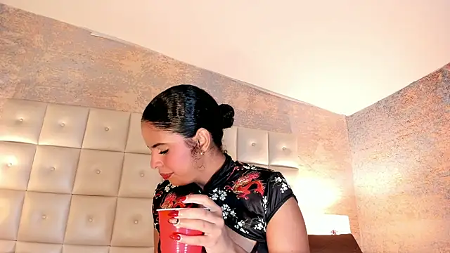 Snapshot of SheyLopez chatting on May 3, 2026, 3:12 am SheyLopez online show from May 3, 2026, 3:12 am